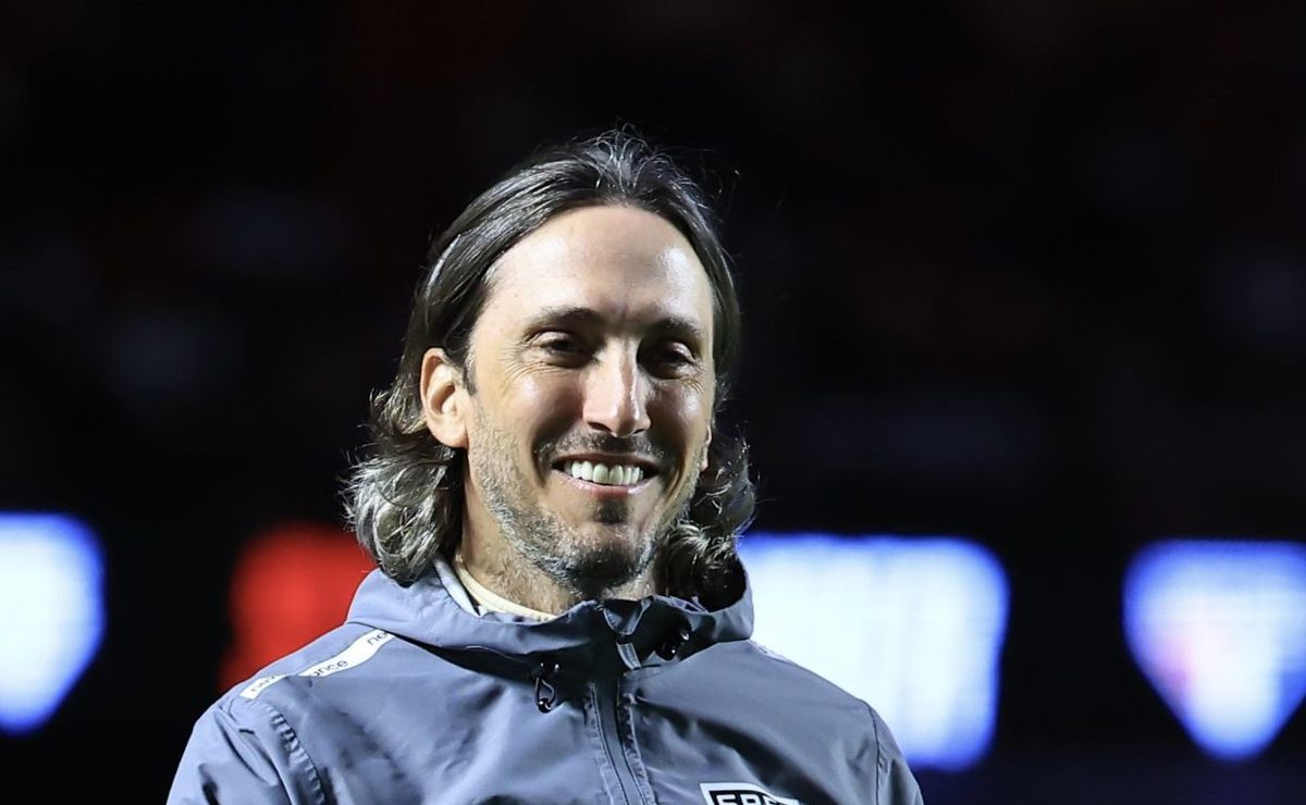 São Paulo bate martelo sobre demissão de Zubeldía em caso de derrota para o Palmeiras e dá respaldo para continuidade