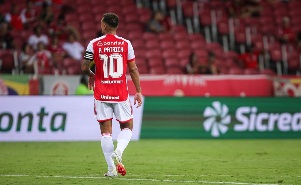 Internacional confirma lesão de Alan Patrick e camisa dez preocupa para fase final do Gaúcho