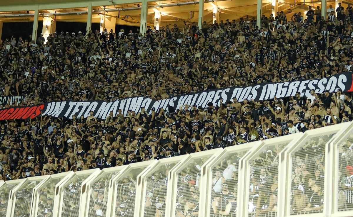 Ramón Diaz e torcida do Corinthians criticam preço de ingressos contra Portuguesa
