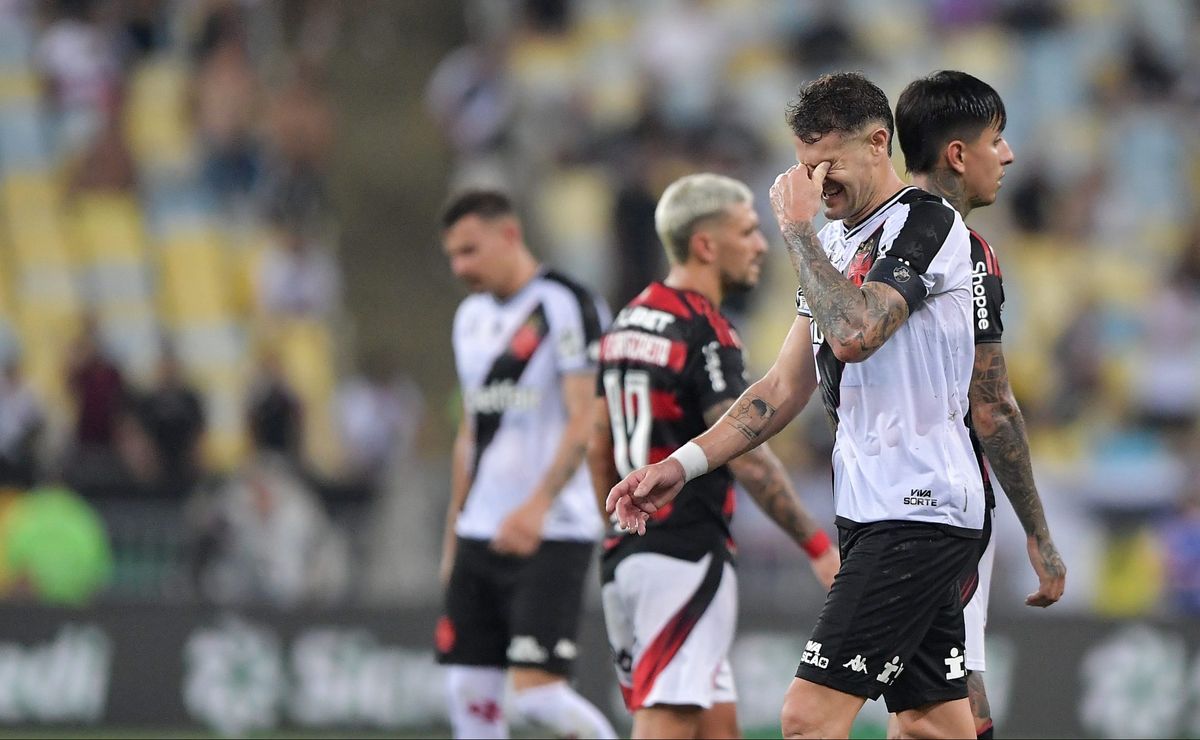 Briga de Wesley com Coutinho e Vegetti em Flamengo x Vasco é exposta: “Só tu pode fazer isso?”