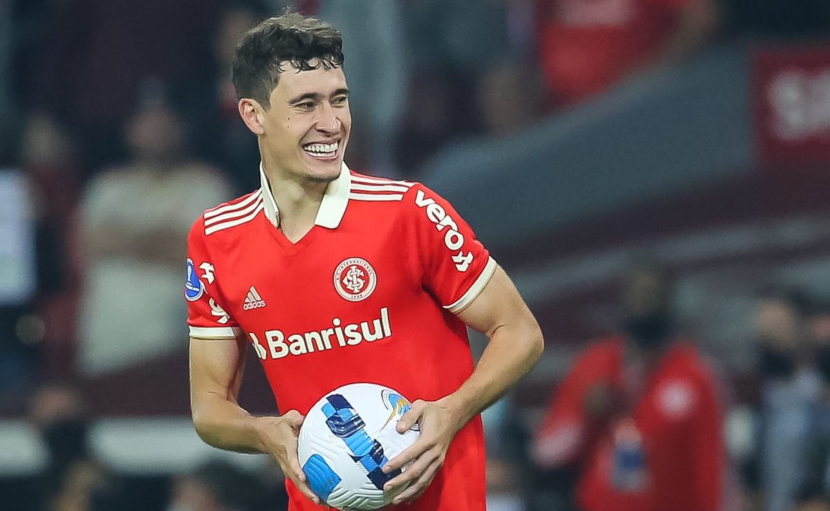 Rodrigo Dourado agrada Atlético-MG e contratação de substituto de Otávio possui notícia confirmada