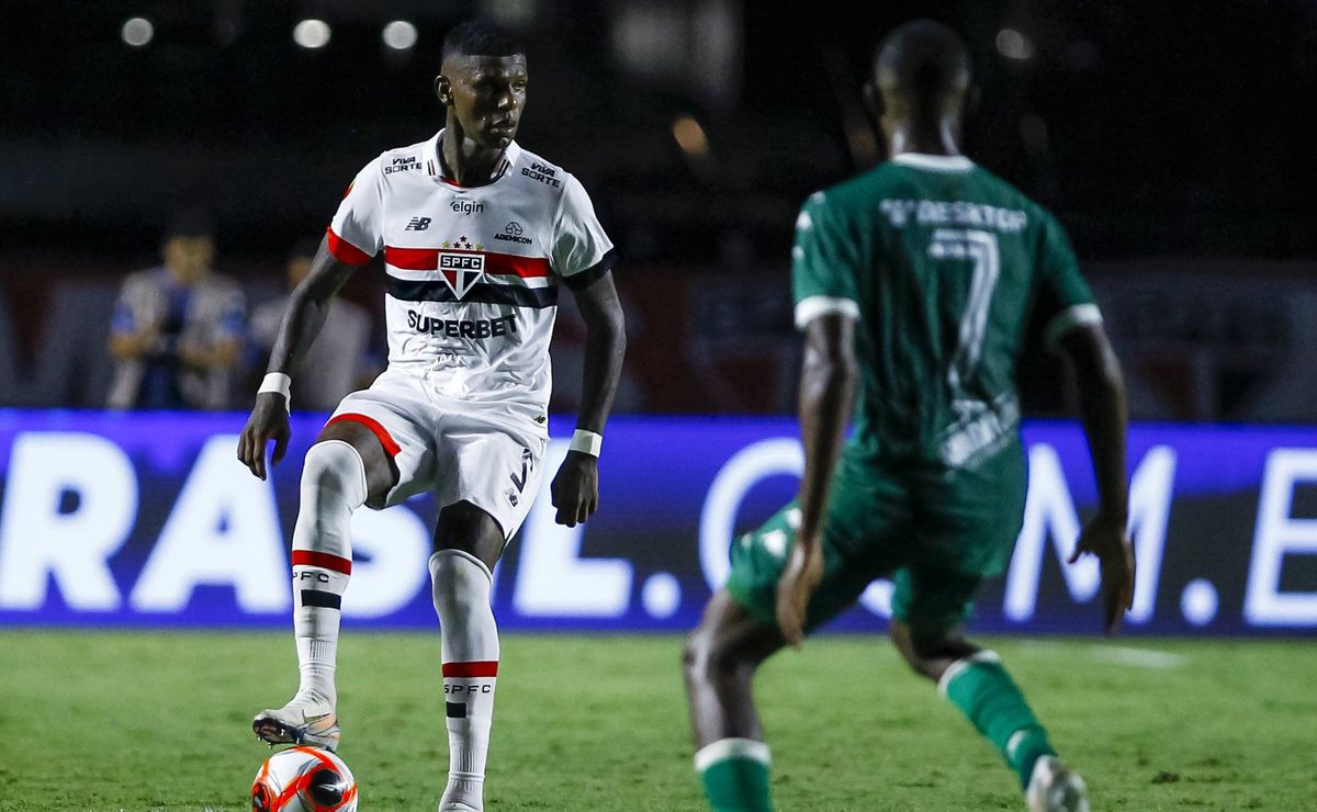 Grêmio tentou zagueiro do São Paulo antes de Wagner Leonardo, mas proposta foi recusada