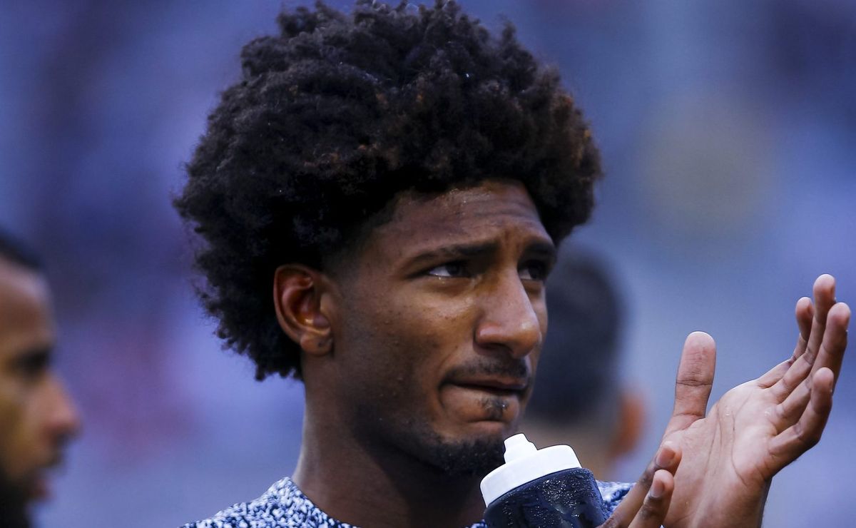 Talles Magno apoia protestos da torcida do Corinthians em razão do preço dos ingressos