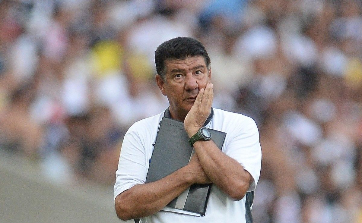 Joel Santana critica posicionamento adotado por Neymar no Santos pelo Paulistão