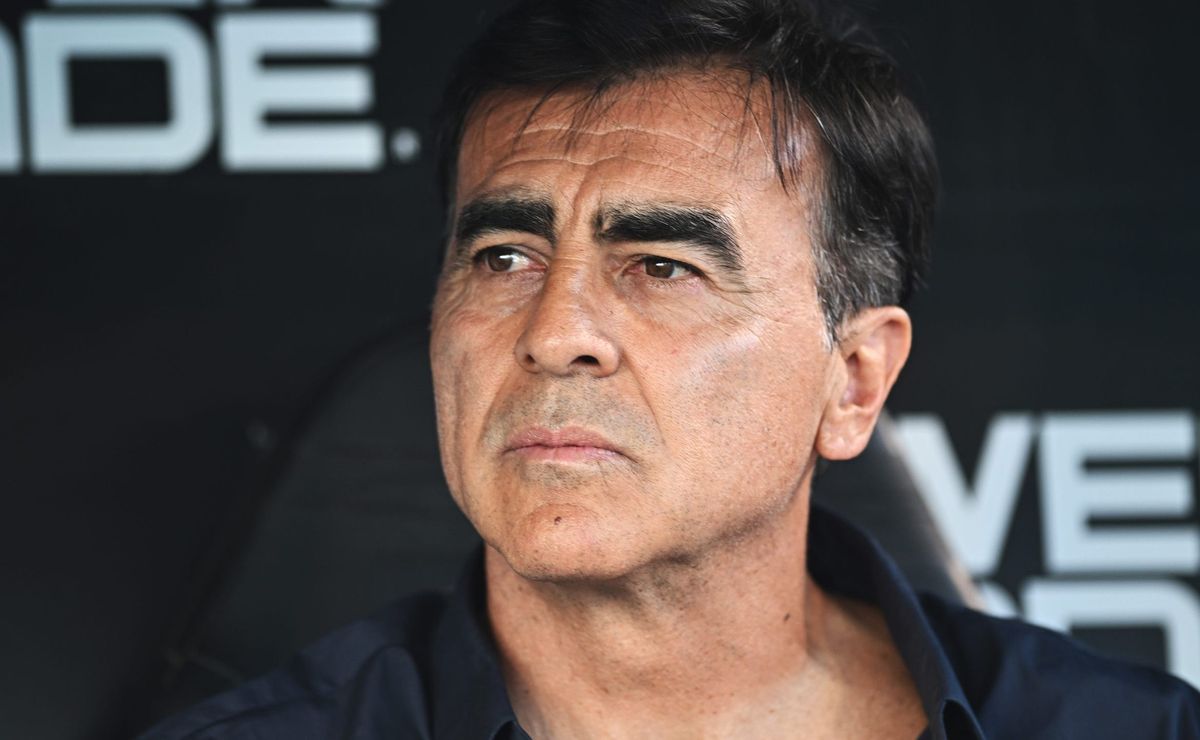 Gustavo Quinteros autoriza e Grêmio pode fechar acordo com Rodrigão de graça, informa jornalista