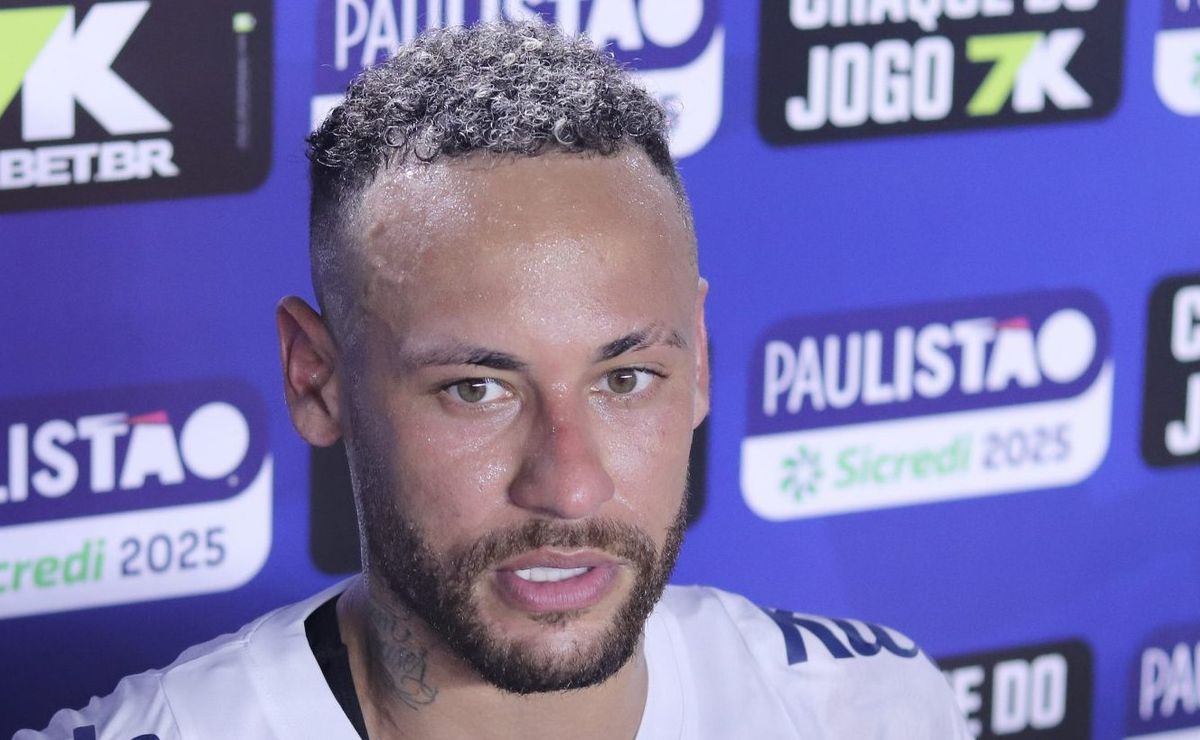 Neymar vem ajudando o Santos financeiramente e paga bicho aos jogadores, crava Souza