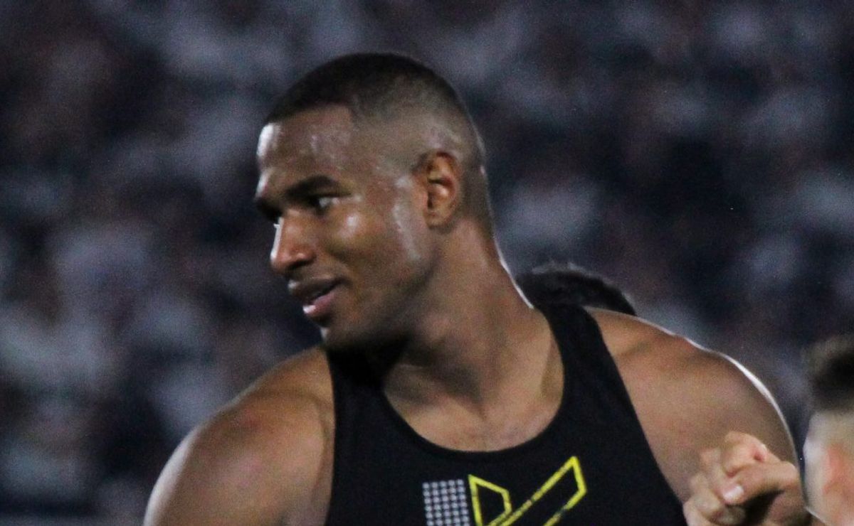 Grêmio busca vender jogadores para contratar Jhohan Romaña e Igor Serrote pode sair