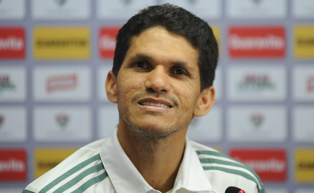 Magno Alves esquece aposentadoria e jogará ao lado do filho pelo Atlético-CE