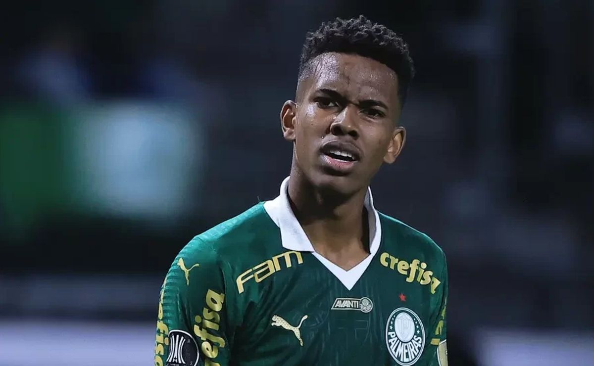 Após se recuperar, Estêvão faz forte desabafo no Palmeiras: “Esquecem que somos…”