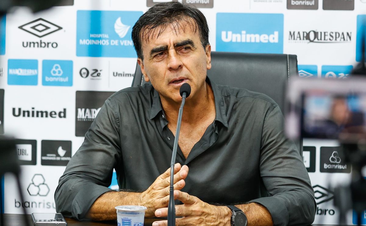 Quinteros analisa reforços do Grêmio após susto na Copa do Brasil: “não é tão fácil contratar…”