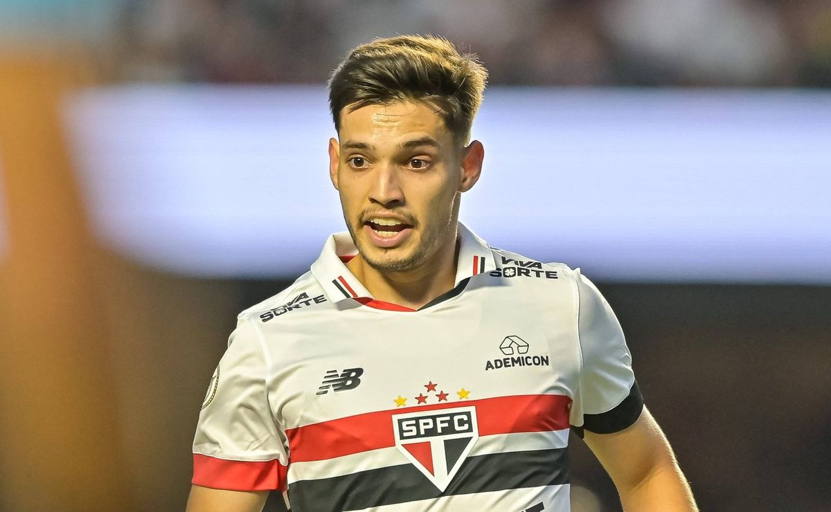 Bobadilla de saída do São Paulo ficou próxima em janeiro e será quase certa no meio do ano