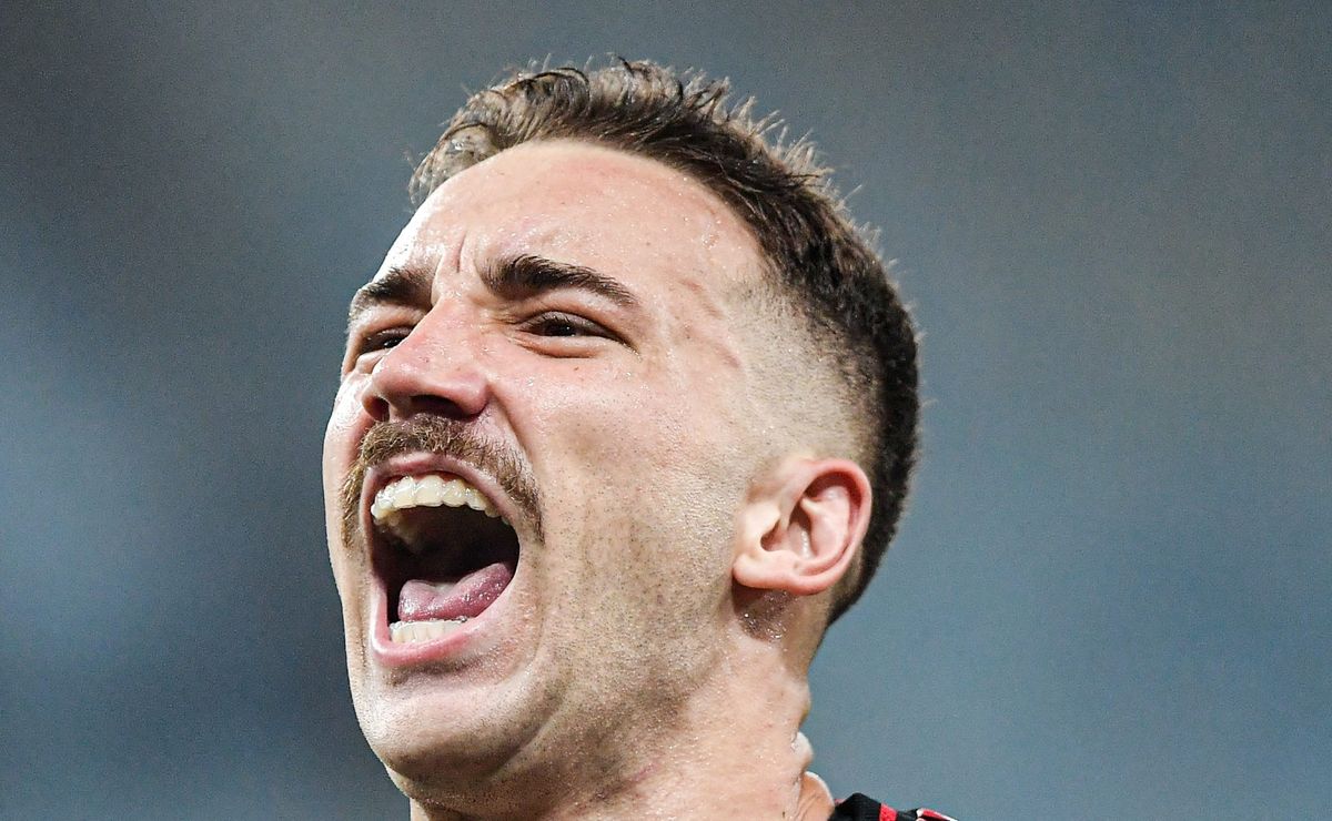 Torcedores do Flamengo concordam com Zico e exaltam Léo Ortiz nas redes sociais