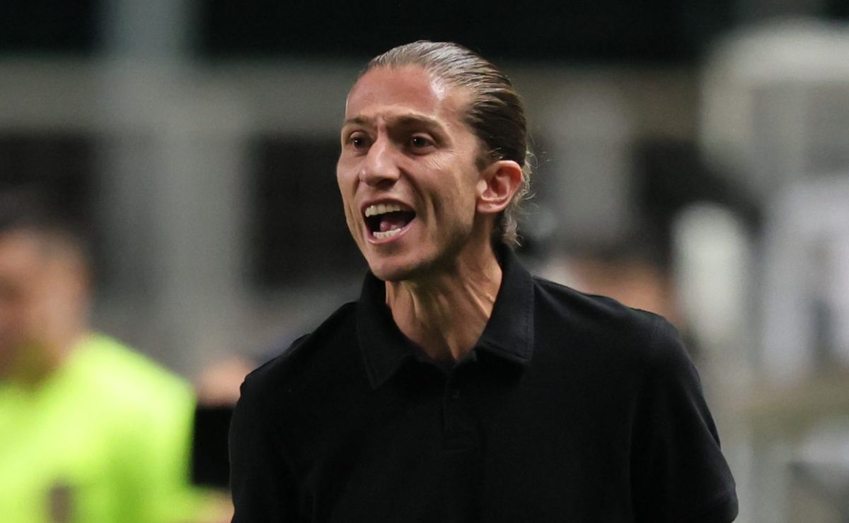 Flamengo de José Boto aceita negociar zagueiro deixado de lado por Filipe Luís