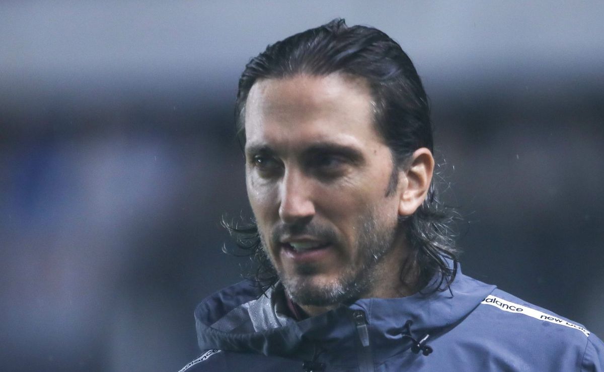 Santiago Longo saiu do São Paulo de Zubeldía e culpado por isso acaba de ser divulgado