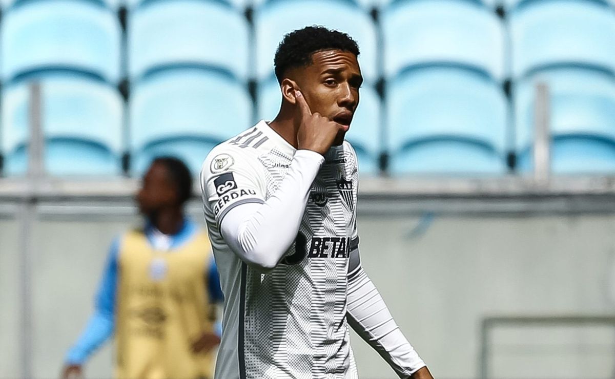 Atlético-MG define futuro de Brahian Palacios e vende atacante para rival da Série A