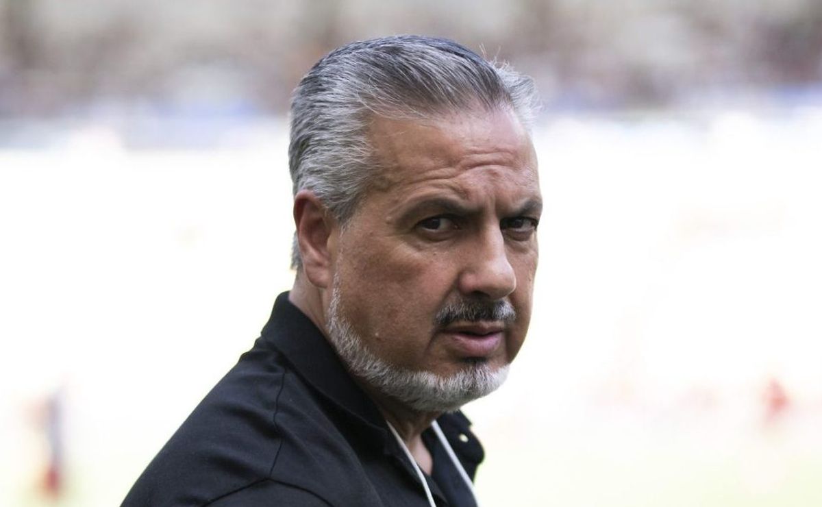 José Boto segue ‘faxina’ no Flamengo e define mais 2 saídas no elenco de Filipe Luís