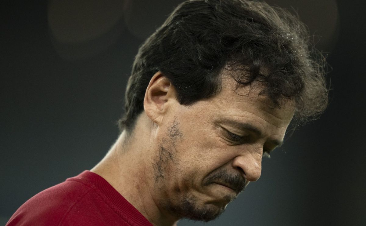 Fernando Diniz ganha força para ser o novo treinador de campeão da Libertadores rival do Fluminense