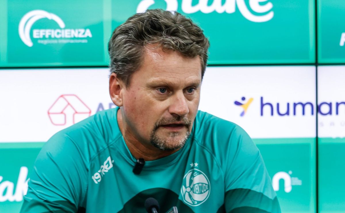 Fábio Matias faz revelação antes de Grêmio x Juventude e chega com dúvidas na escalação