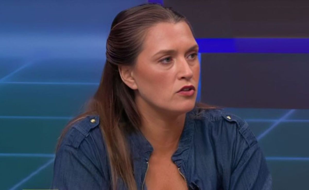 Ana Thaís é sincera sobre trabalho de Zubeldía e diz que treinador não consegue fazer o time jogar bem