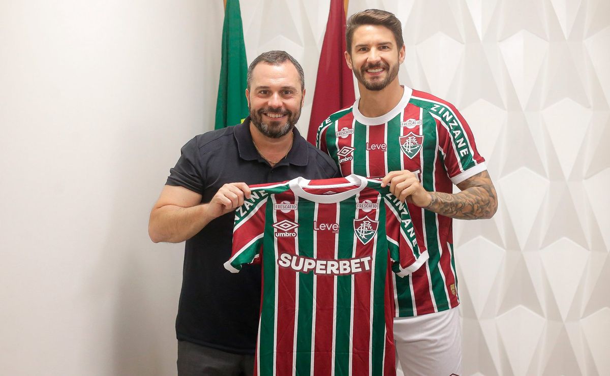 Novo reforço do Fluminense, Everaldo diz que jogar no Maracanã pesou na escolha