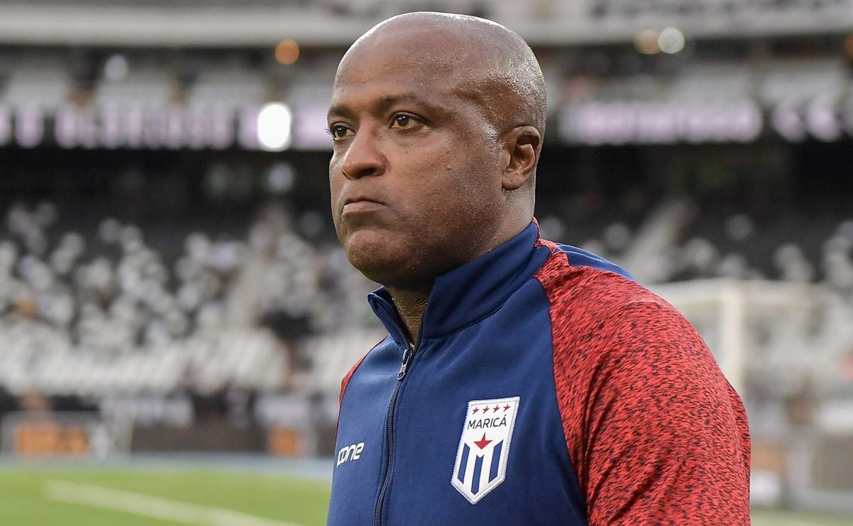 Ex-atacante enfrenta o Flamengo pela primeira vez como treinador justamente em sua estreia no Maracanã