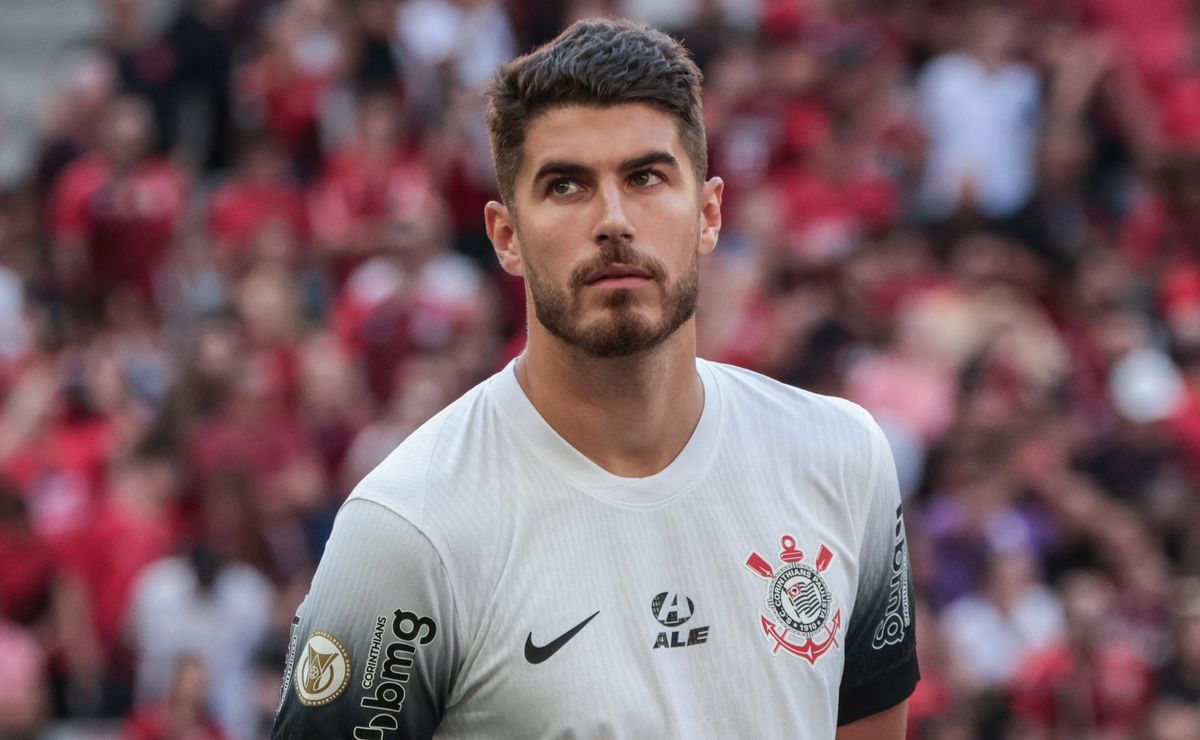 Pedro Raul se despede do Corinthians e manda recado para o elenco