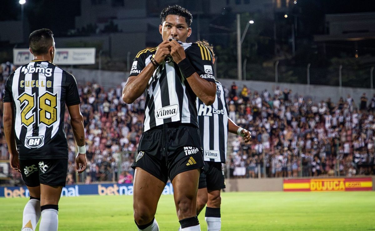 Rony brilha novamente pelo Atlético Mineiro e torcida do Palmeiras reage nas redes sociais
