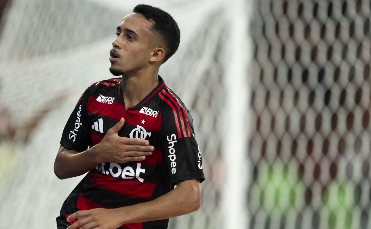 Matheus Gonçalves vibra com golaço e título do Flamengo: “Fruto de muito trabalho”