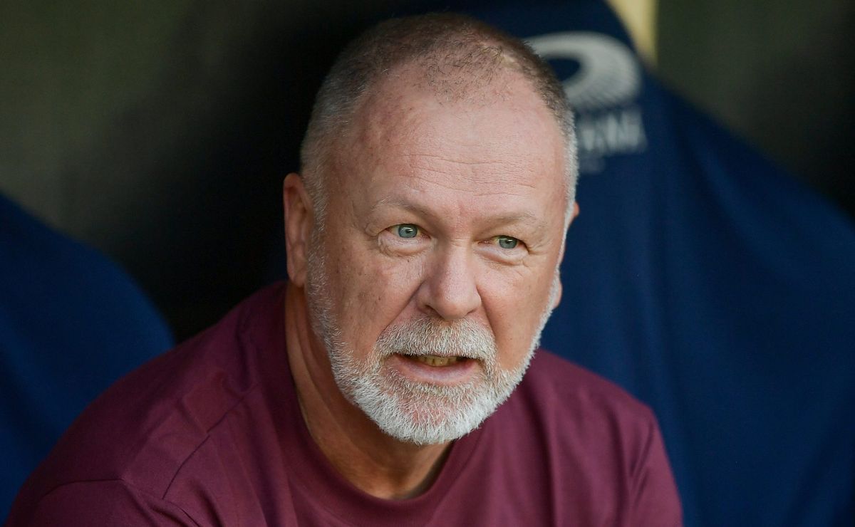 Fluminense de Mano Menezes pode ter estreias de Lavega e Everaldo contra o Bangu