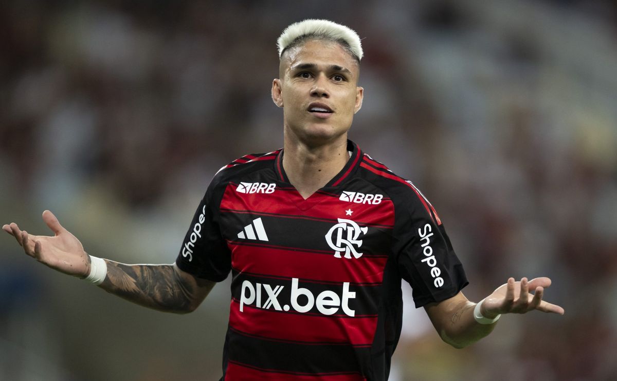 Luiz Araújo recebe veredito de Filipe Luís após não ser titular no Flamengo: “injusto”
