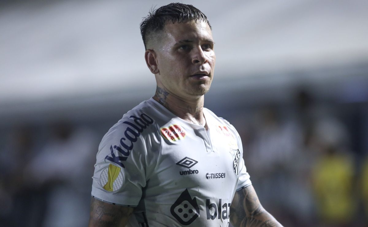 Soteldo está em alta no Santos e criticou antiga diretoria do clube ” Foi muito difícil”