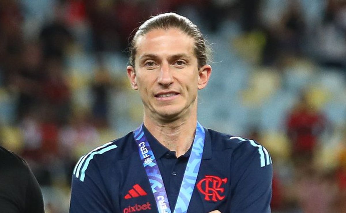 Vasco quer mandar jogo de ida contra o Flamengo de Filipe Luís no Engenhão