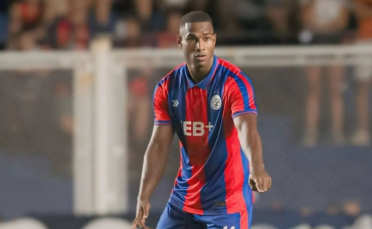 Esperado no Grêmio, Jhohan Romaña se manifesta e sinaliza futuro da negociação