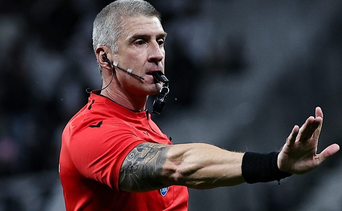 Corinthians Vence Vasco e Geram Polêmica com Árbitro Anderson Daronco Corinthians Vence Vasco e Geram Polêmica com Árbitro Anderson Daronco