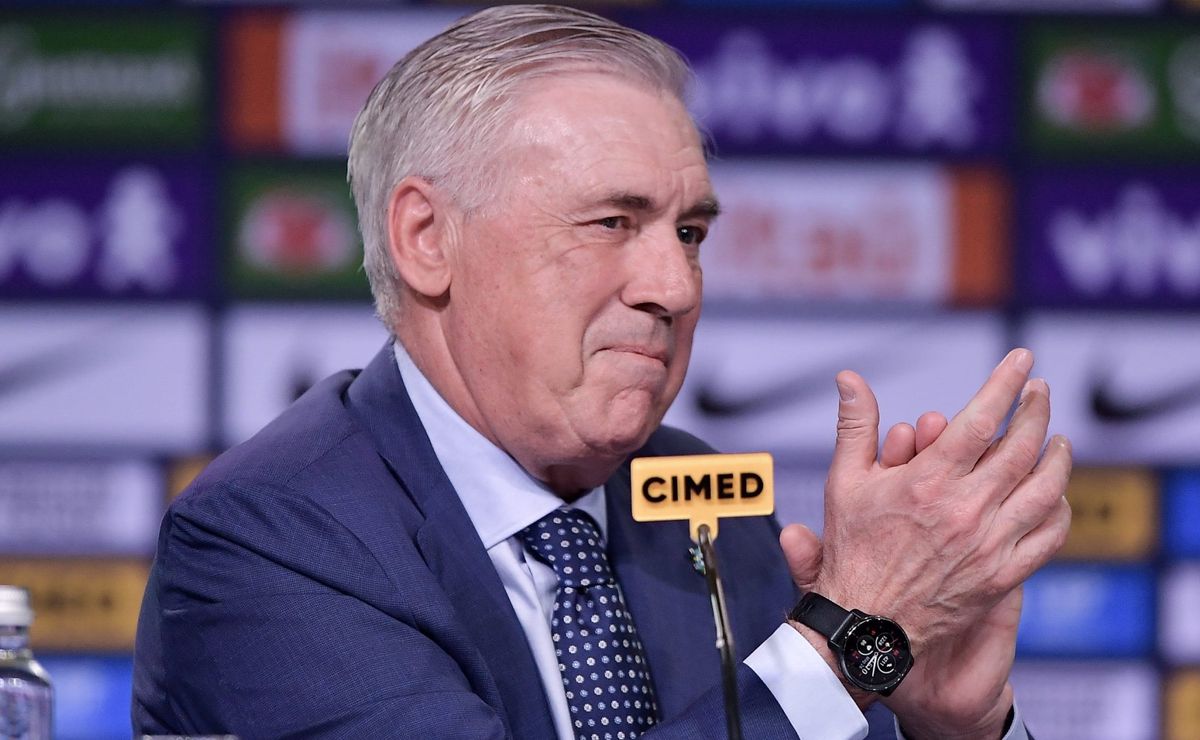 Ancelotti vai ao Maracanã para assistir Flamengo x Táchira após convocar cinco atletas rubro-negros
