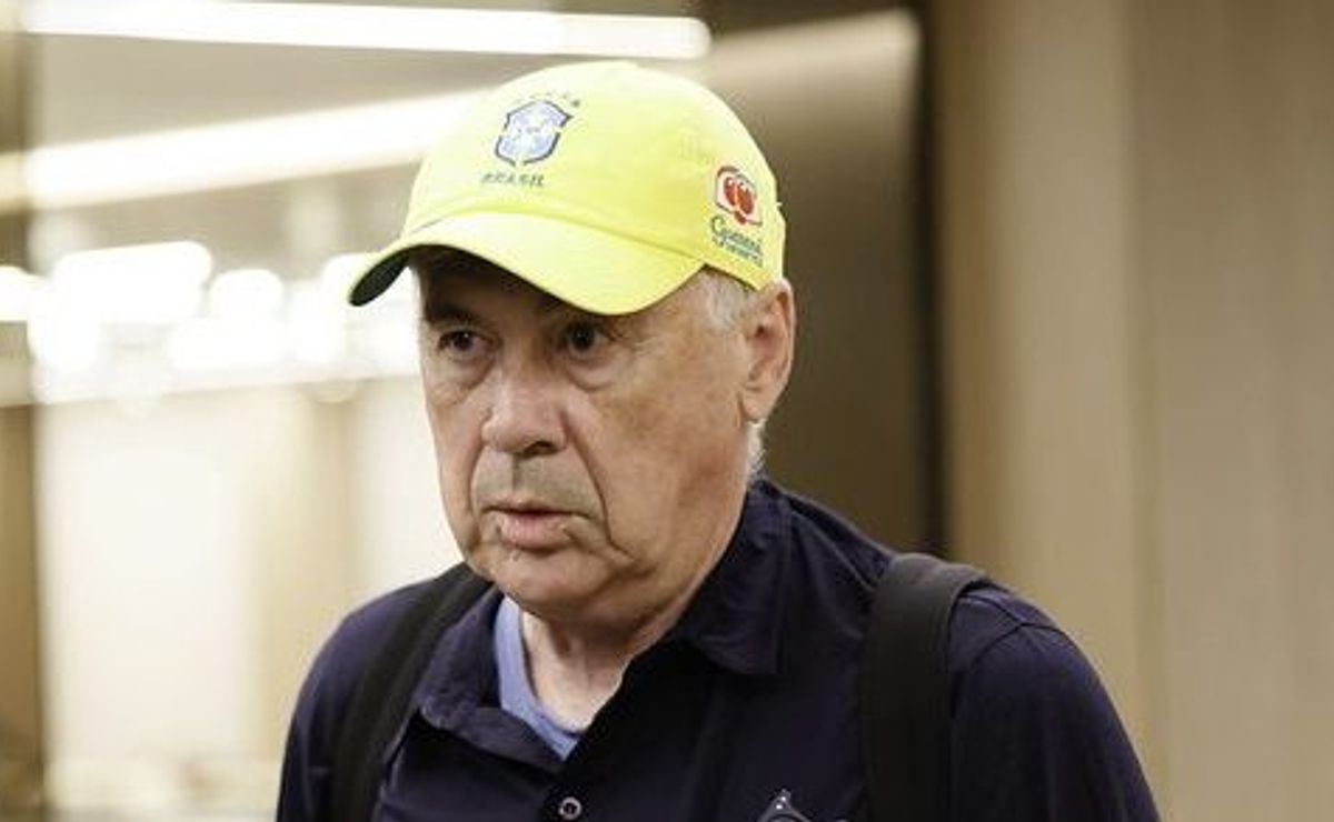 Carlo Ancelotti surpreende ao dizer que acompanhava o Botafogo enquanto treinava o Real Madrid