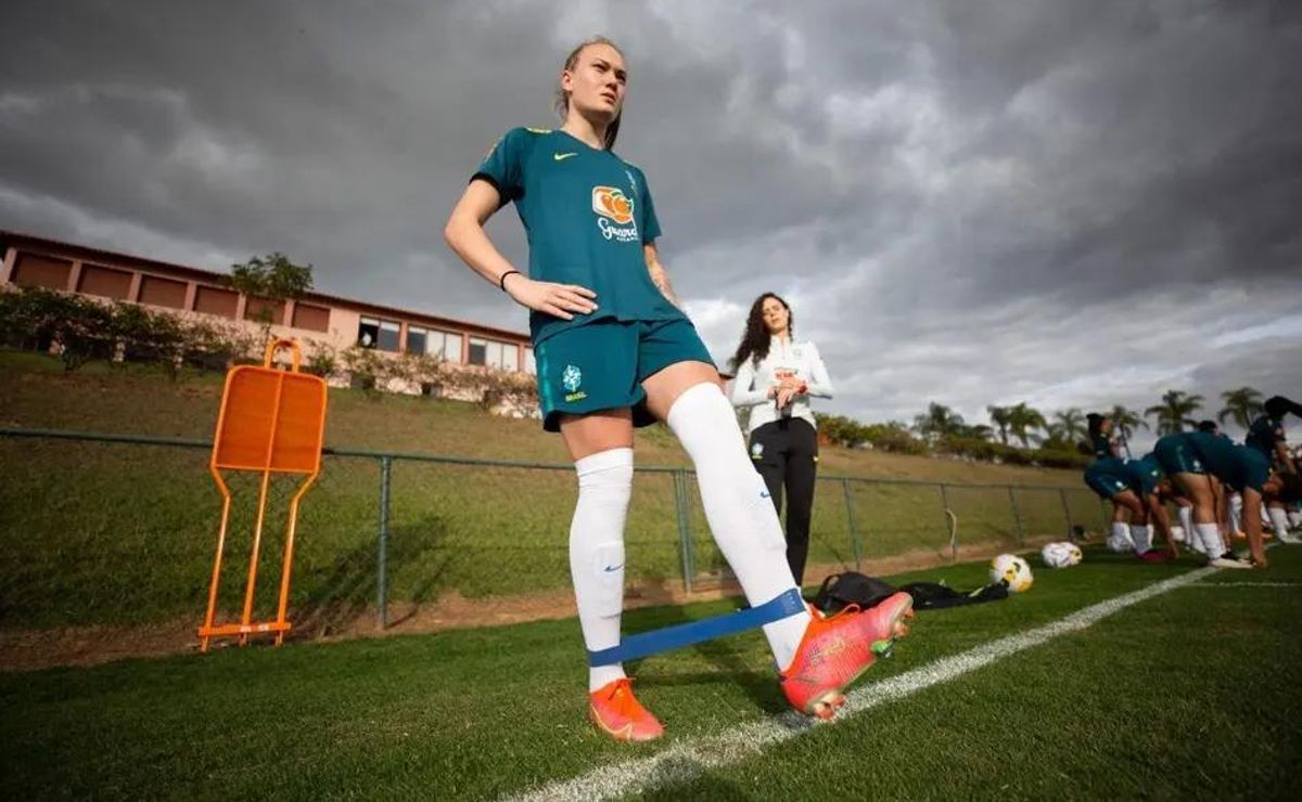 Lesões no joelho: por que o LCA preocupa tanto no futebol feminino