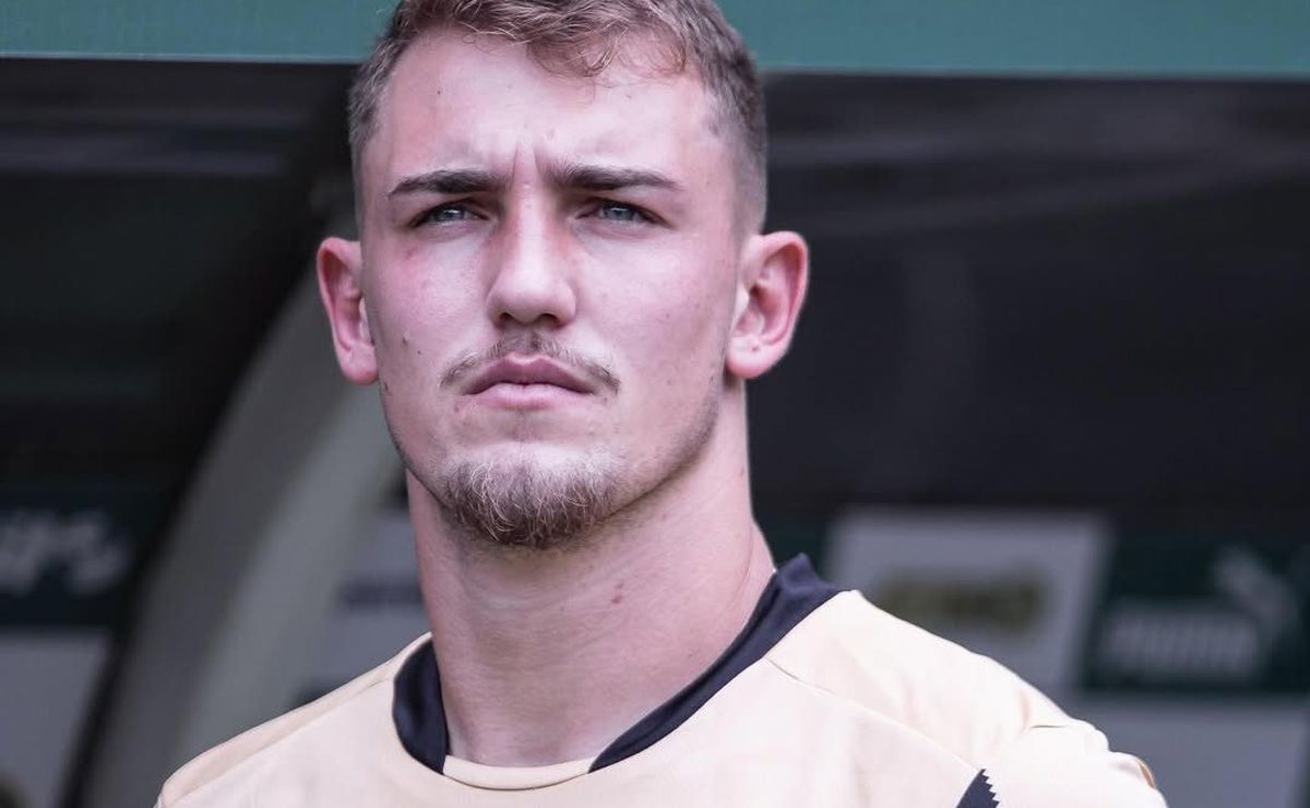 Léo Linck sofre lesão no ombro e vira baixa no Botafogo contra a Universidad de Chile