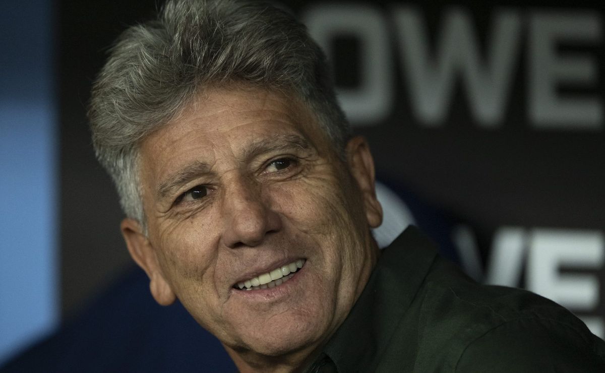 Renato Gaúcho dá aval e Fluminense vai ao mercado em busca de até quatro reforços
