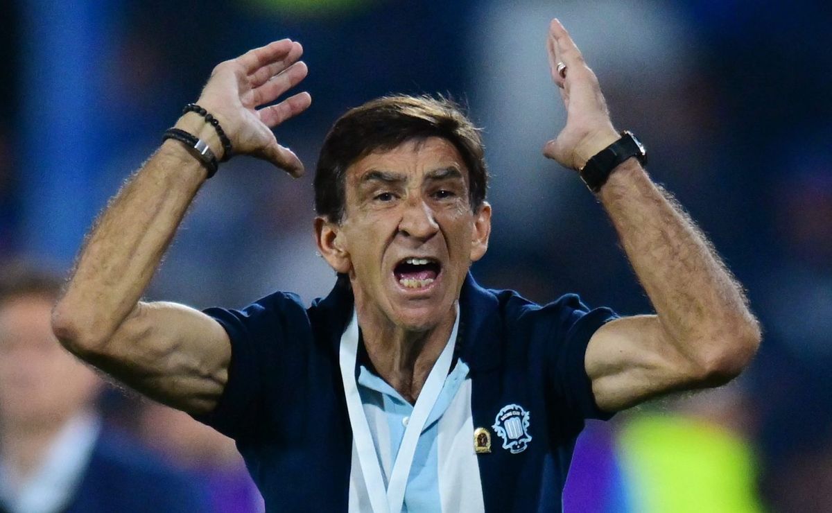 Gustavo Costas, técnico do Racing, manda recado antes de enfrentar o Flamengo pela Libertadores: “temos que ganhar”