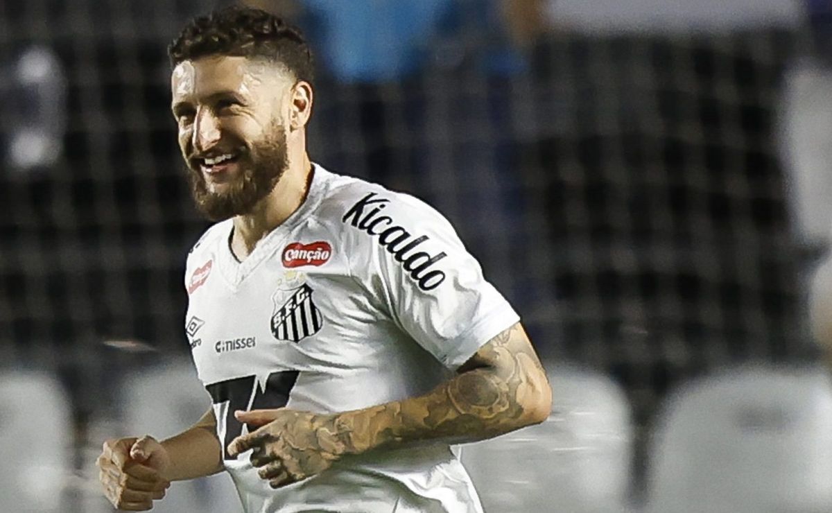 Zé Rafael brilha em Santos x Corinthians e abre o placar com menos de 5 minutos
