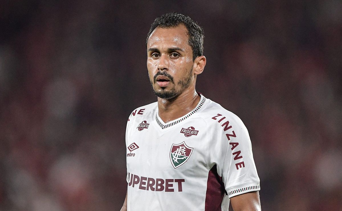 Lima é criticado pela torcida do Fluminense durante partida pelo Juventude