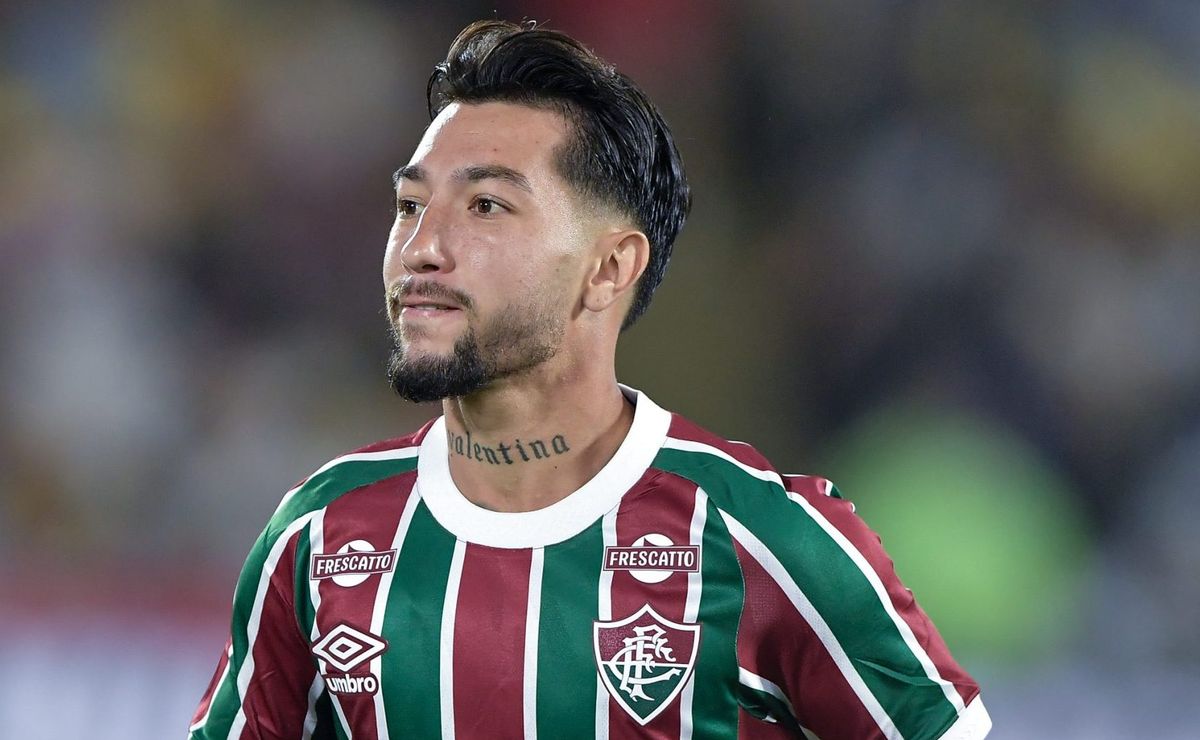 Torcida do Fluminense lamenta desfalque de Acosta contra Juventude: “É constrangedor esse time”