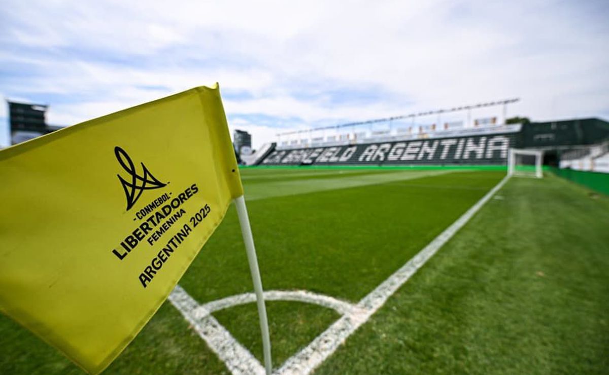 Ferroviária enfrenta o Colo-Colo em disputa pelo terceiro lugar da Libertadores