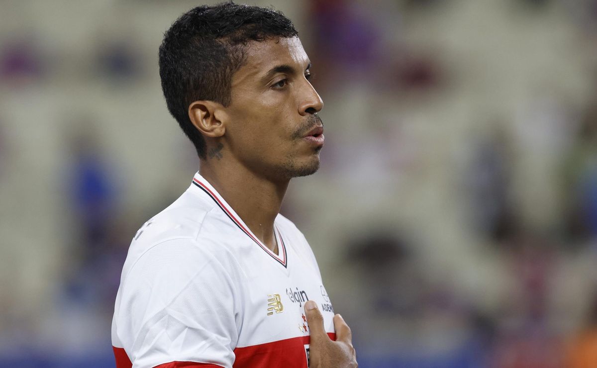São Paulo avalia renovar contrato de Luiz Gustavo até o fim de 2026