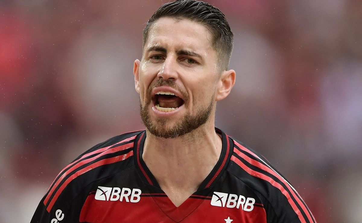 Jorginho exalta importância de Matheus Cunha após primeiro gol no Maracanã: “Esse cara”