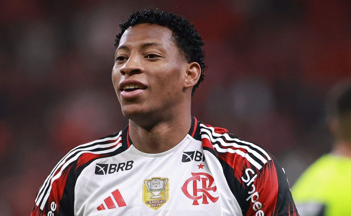Filipe Luís toma decisão sobre Gonzalo Plata após polêmica e equatoriano é relacioando para Racing x Flamengo