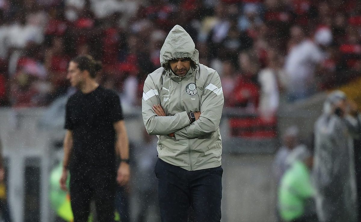 Palmeiras não terá Weverton, Aníbal Moreno, Lucas Evangelista e Paulinho para jogo decisivo contra a LDU pela Libertadores