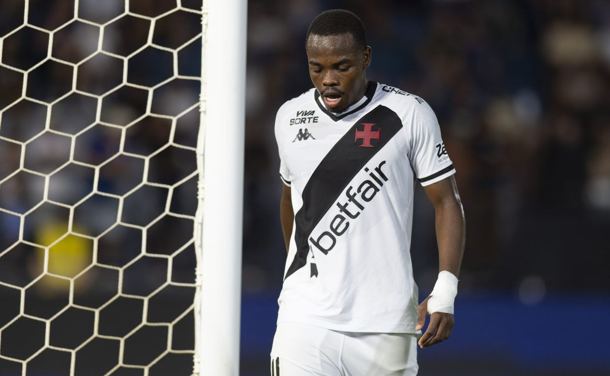 Torcedores colombianos pedem Andrés Gómez na seleção após show pelo Vasco contra o RB Bragantino: “Valeria a pena levar”