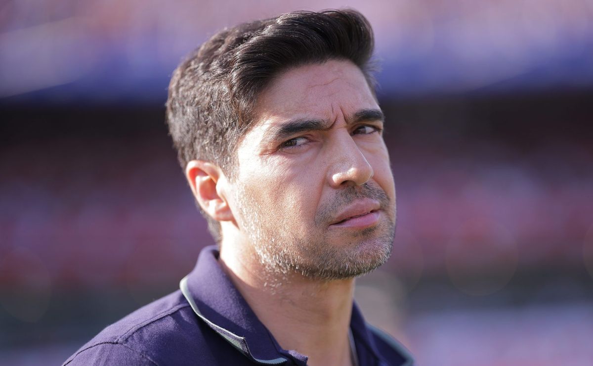 Abel Ferreira espera Allianz Parque lotado para Palmeiras e LDU: “Teremos uma noite mágica”